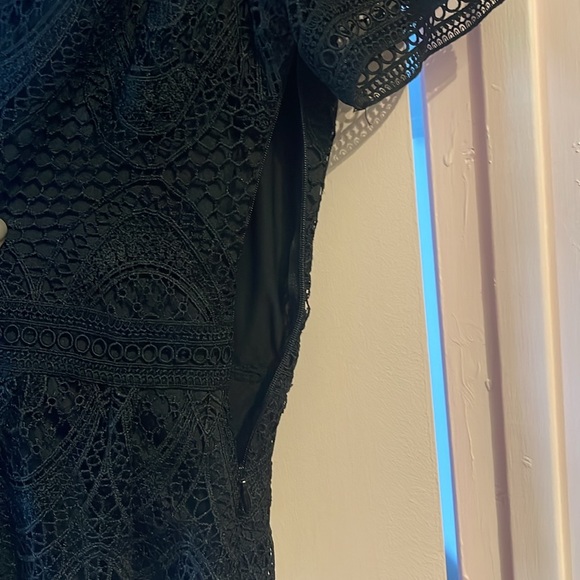 H&M Peplum black lace top - Picture 4 of 4
